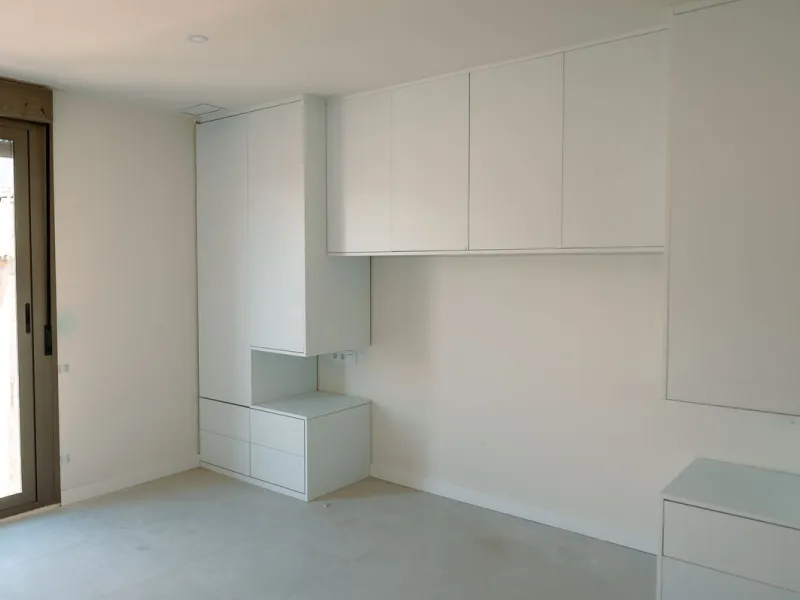 (This is a Resale Unit of a new development)