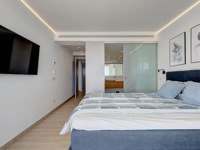 Apartment - Middle Floor Apartment в продаже в Fuengirola, Málaga. В доме 2 спален и 2 ванных комнат. Площадь дома 83 м²