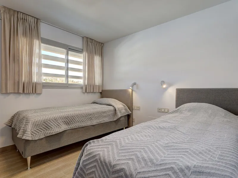 Apartment - Middle Floor Apartment в продаже в Fuengirola, Málaga. В доме 2 спален и 2 ванных комнат. Площадь дома 83 м²