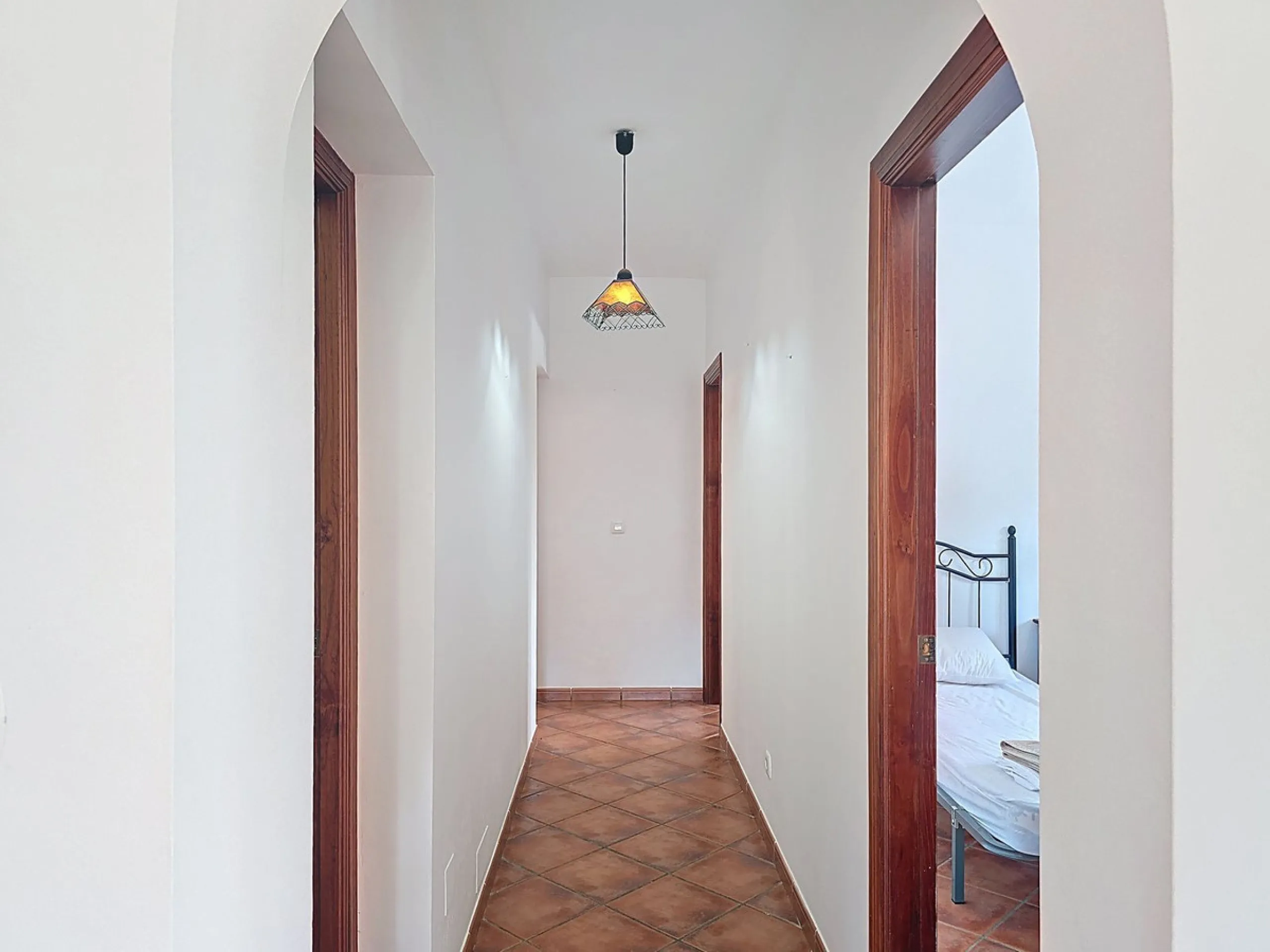 Country Villa with Pool, Garden & Breathtaking Mountain Views – Near Árchez, Málaga