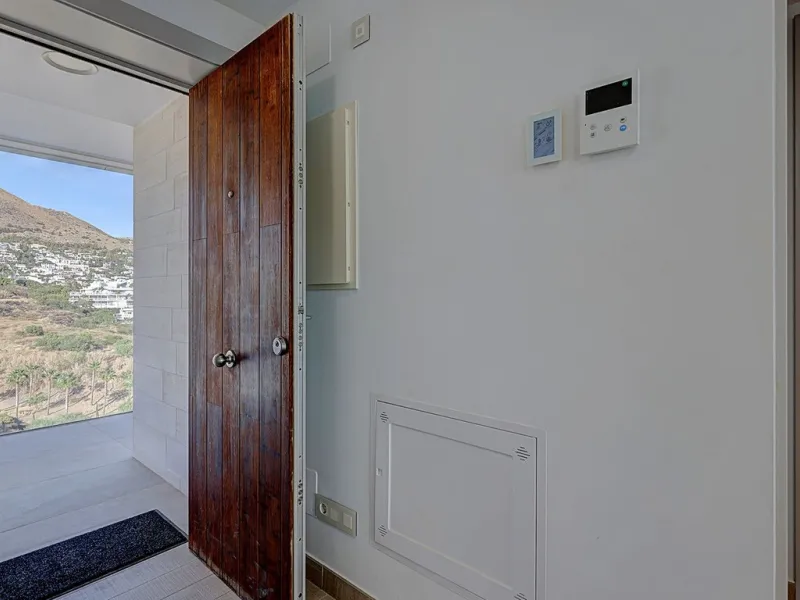Apartment - Middle Floor Apartment в продаже в Fuengirola, Málaga. В доме 2 спален и 2 ванных комнат. Площадь дома 83 м²