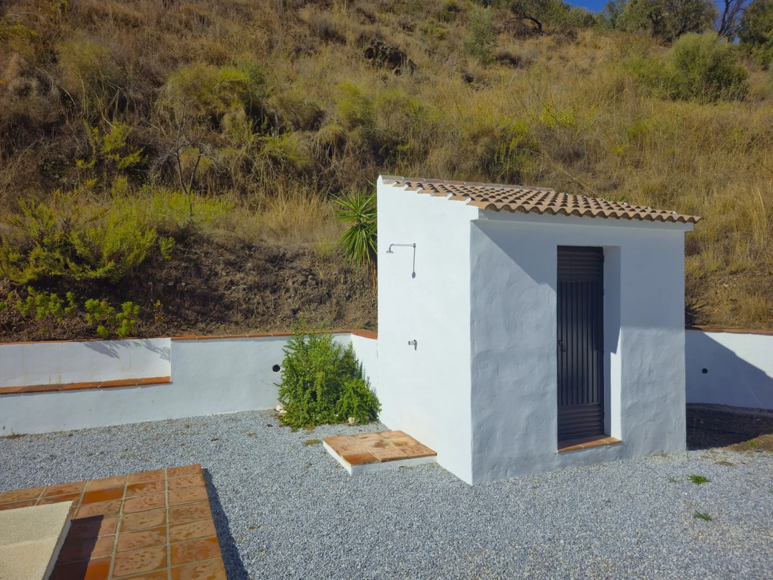 Country Villa with Pool, Garden & Breathtaking Mountain Views – Near Árchez, Málaga