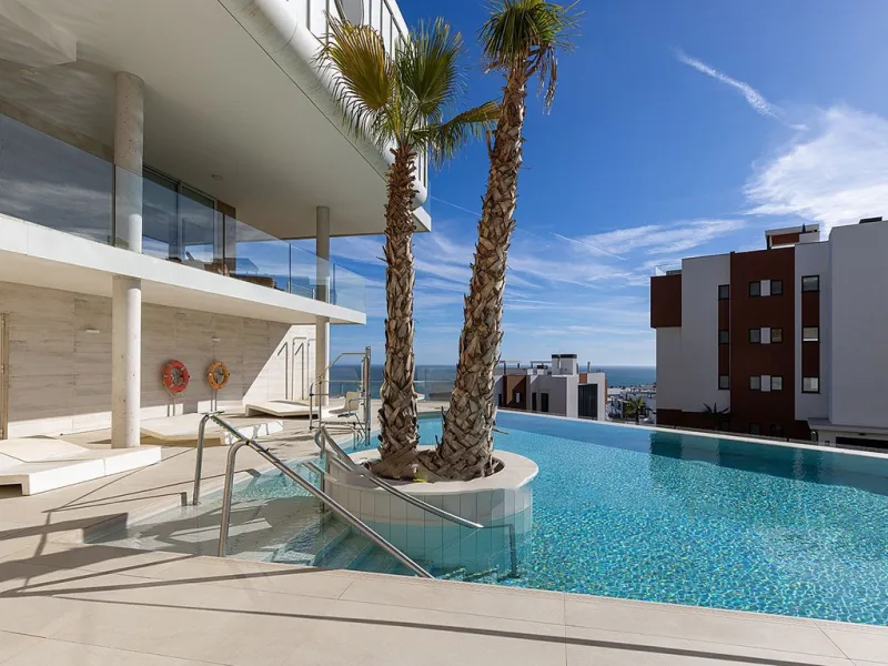 Apartment - Middle Floor Apartment в продаже в Fuengirola, Málaga. В доме 2 спален и 2 ванных комнат. Площадь дома 83 м²
