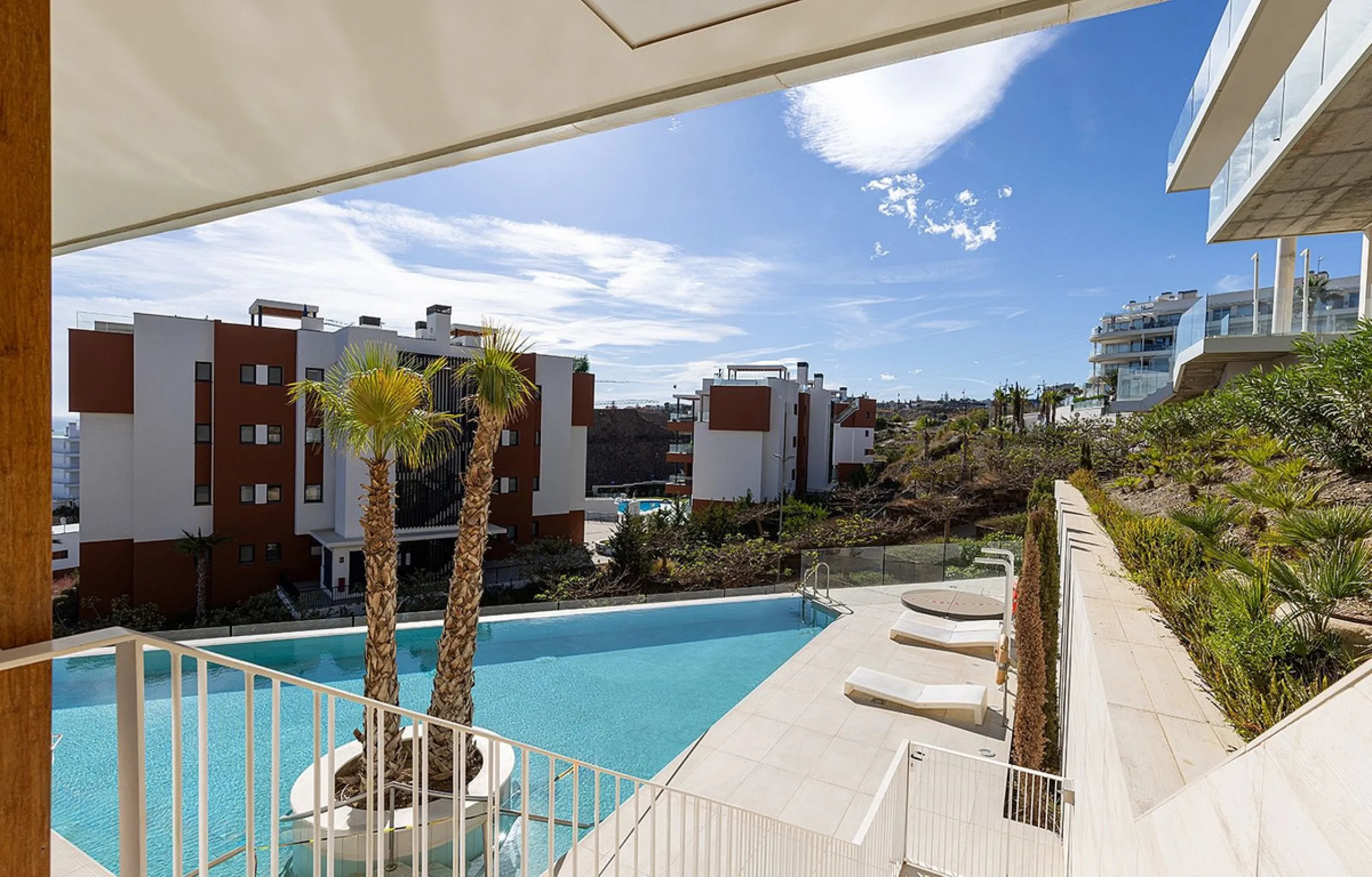 Apartment - Middle Floor Apartment в продаже в Fuengirola, Málaga. В доме 2 спален и 2 ванных комнат. Площадь дома 83 м²