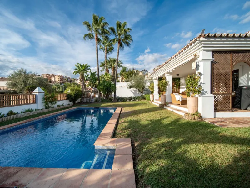 Spectacular Villa in Mijas Golf – 5 Bedrooms | 3 Bathrooms | Plot of 858 m²