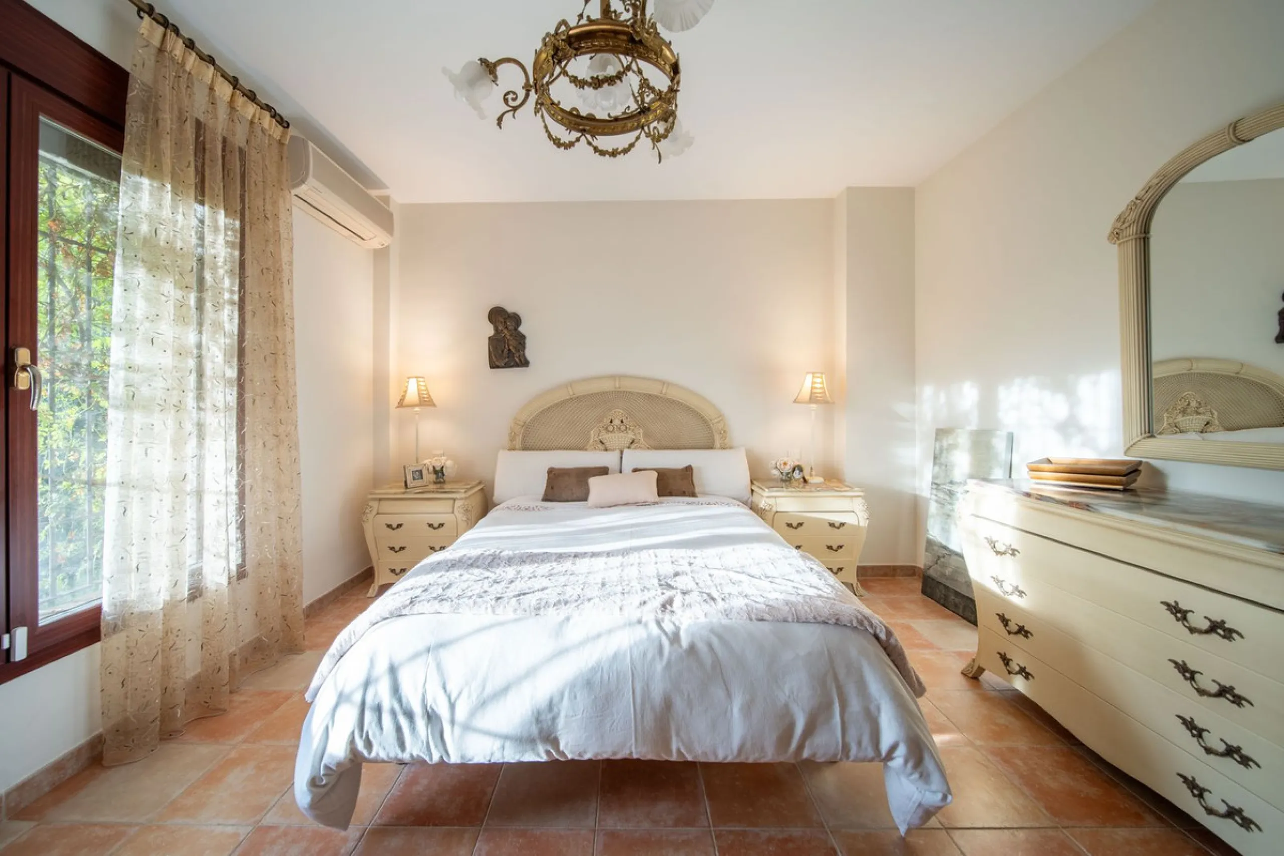 Spectacular Villa in Mijas Golf – 5 Bedrooms | 3 Bathrooms | Plot of 858 m²
