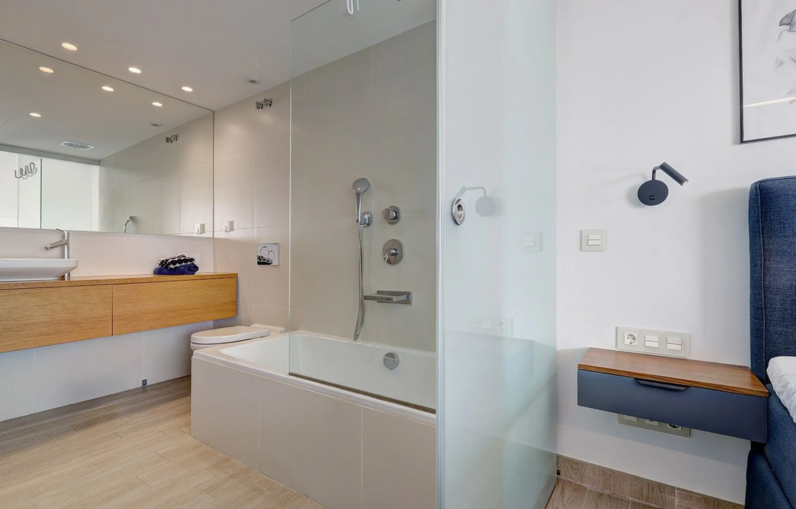 Apartment - Middle Floor Apartment в продаже в Fuengirola, Málaga. В доме 2 спален и 2 ванных комнат. Площадь дома 83 м²