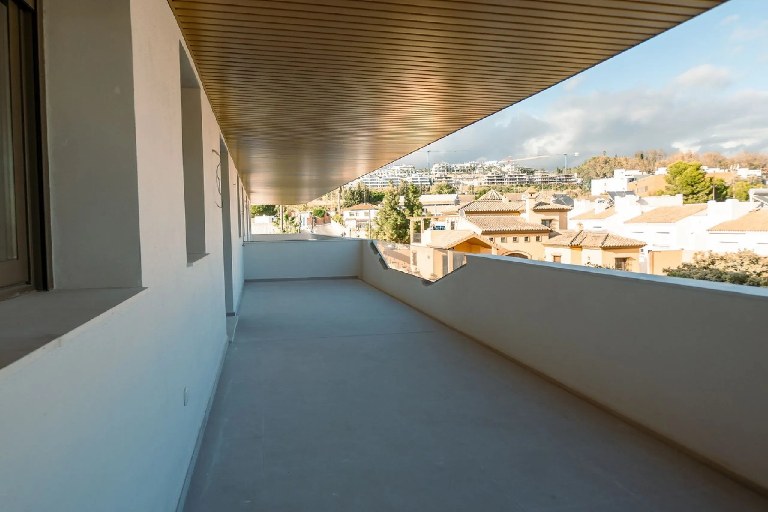 (This is a Resale Unit of a new development)