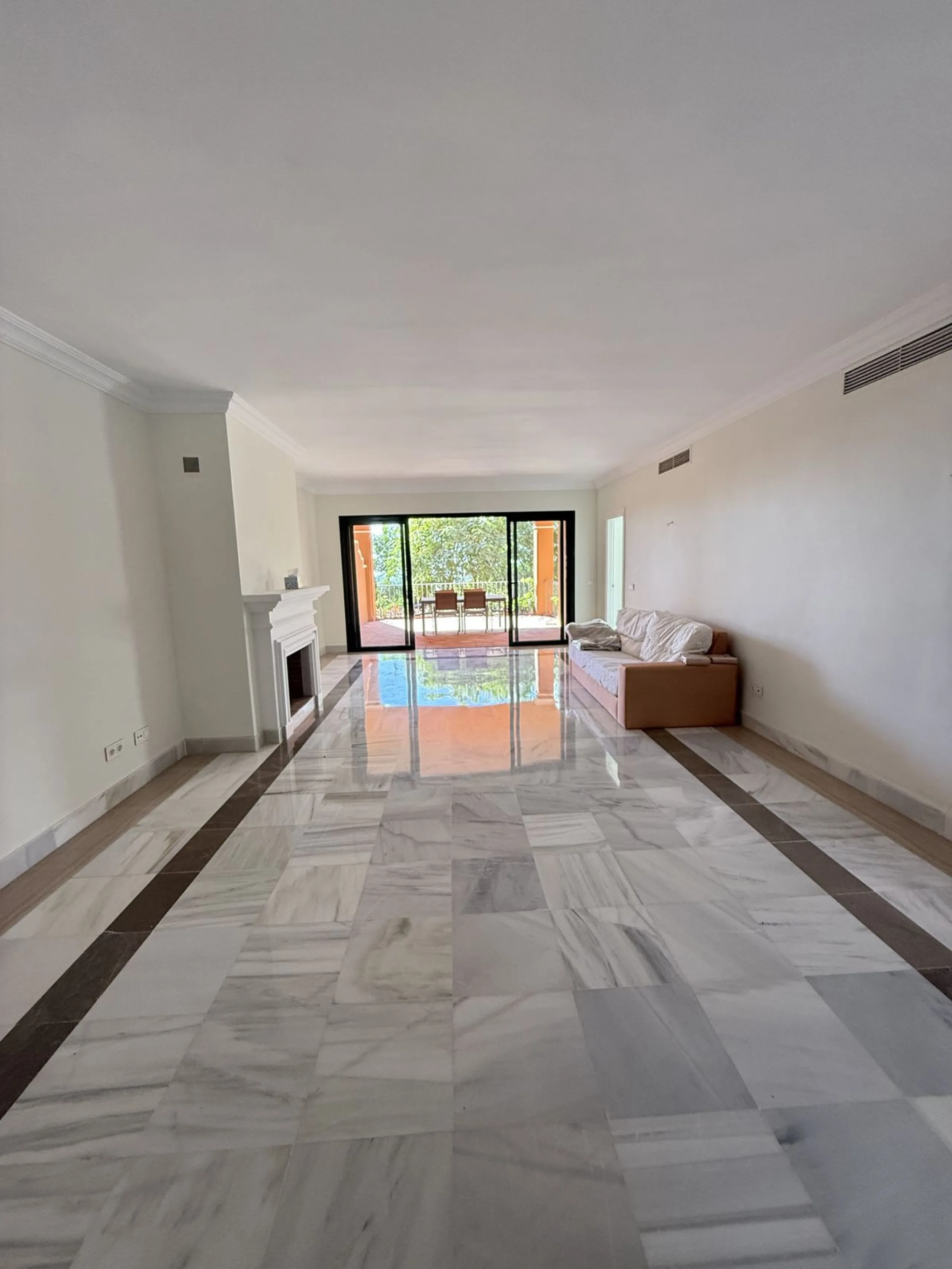 Ground Floor Apartment, Benahavís, Costa del Sol.
