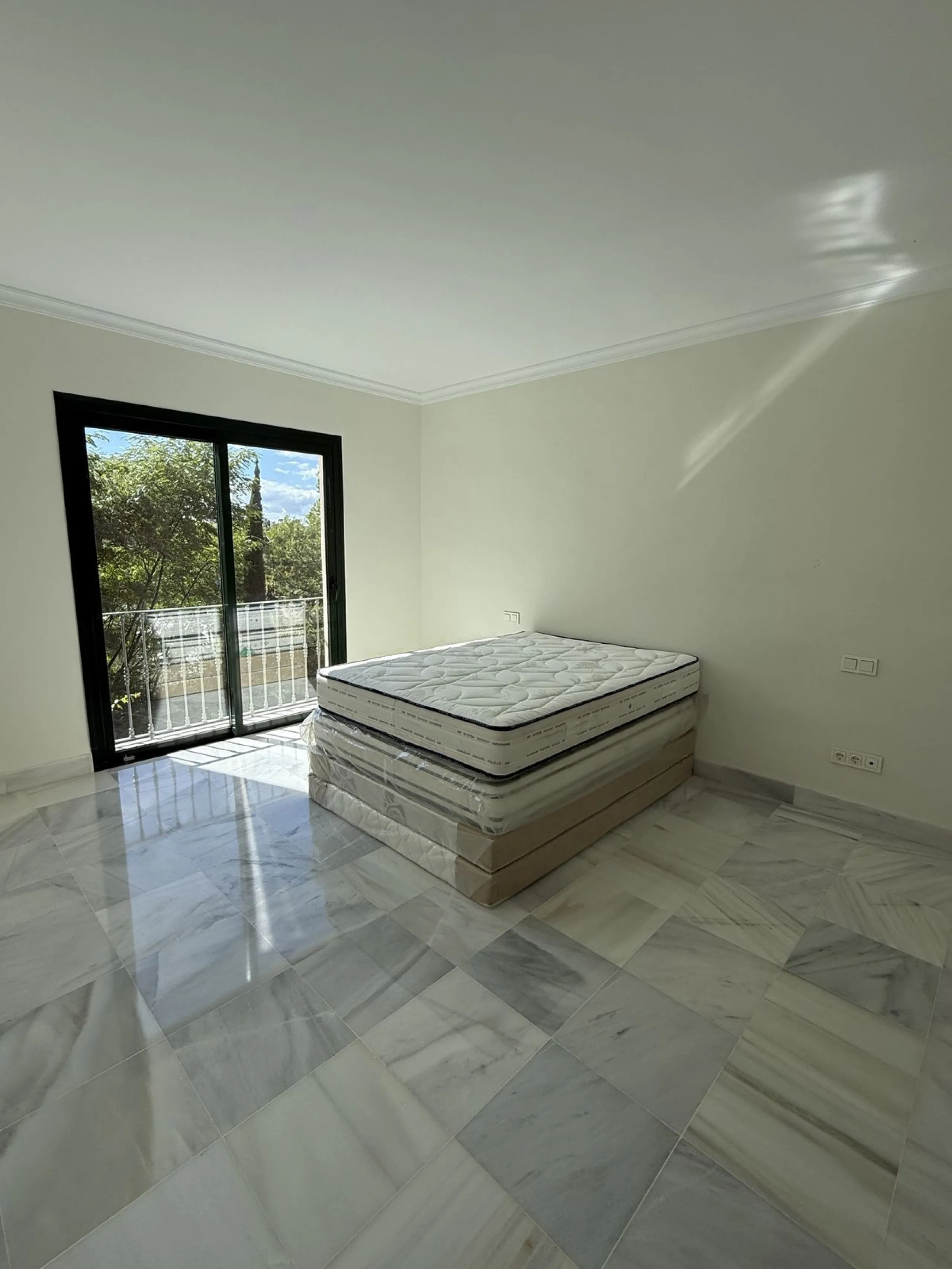 Ground Floor Apartment, Benahavís, Costa del Sol.