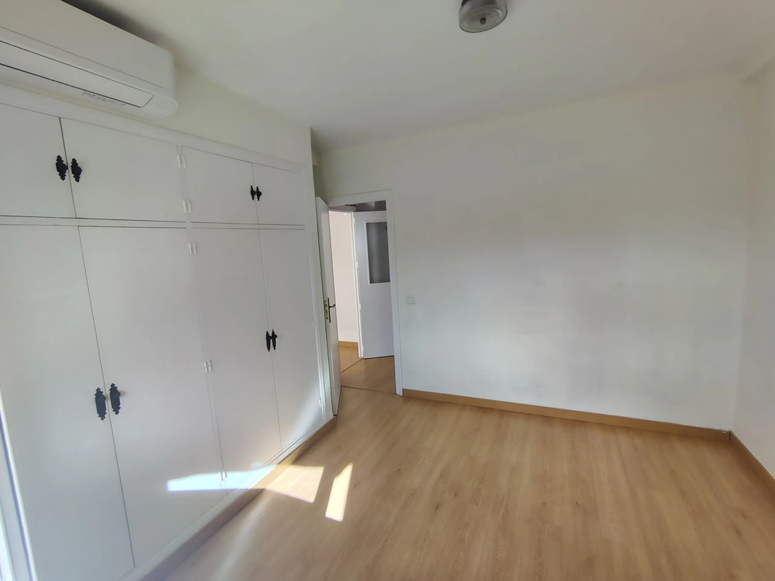 Central top floor apartment in Fuengirola.