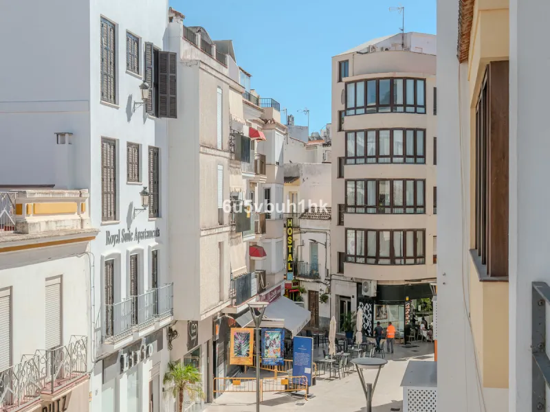 There is something very easy about this apartment. It sits on a bright corner in Estepona's historic centre, next to a plaza, with the life of the town just outside and the beach only a short walk away.