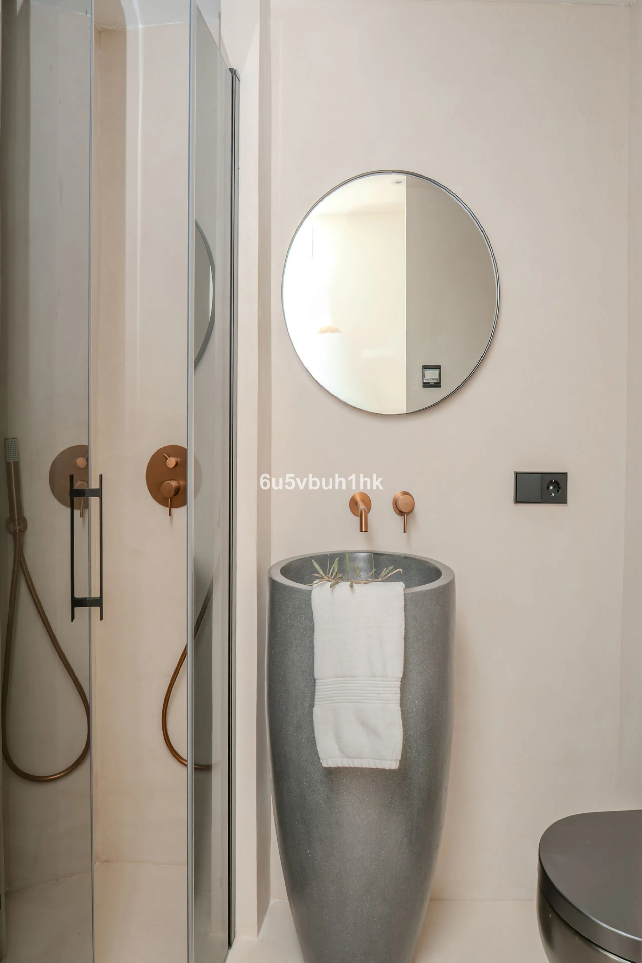 There is something very easy about this apartment. It sits on a bright corner in Estepona's historic centre, next to a plaza, with the life of the town just outside and the beach only a short walk away.