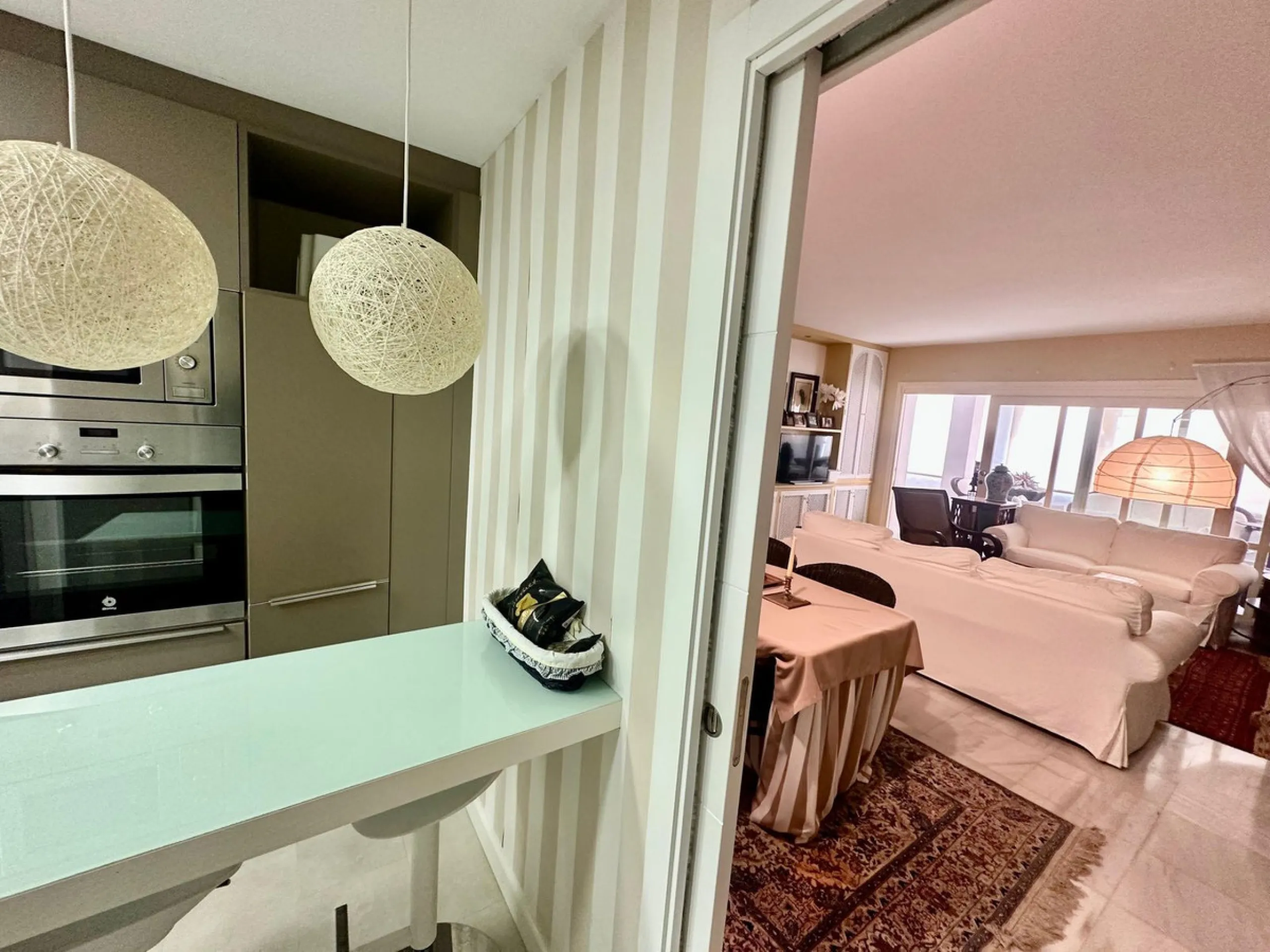 Exclusive Ground Floor Apartment in Playas del Duque, Puerto Banús – Beachfront Location