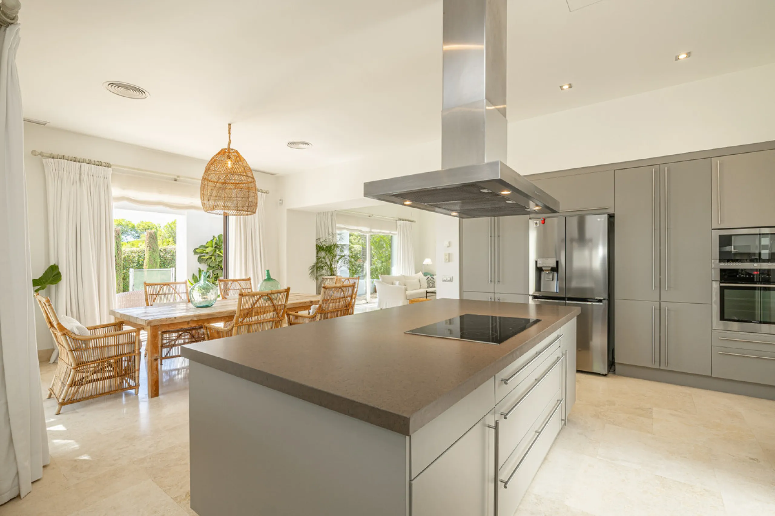 Set within the world-renowned Finca Cortesin resort, this remarkable south-facing villa represents a rare opportunity to experience the very best of the Andalusian coast's exclusive lifestyle. Blending timeless elegance, modern sophistication, and authent