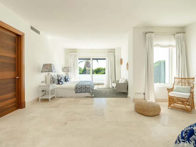 Set within the world-renowned Finca Cortesin resort, this remarkable south-facing villa represents a rare opportunity to experience the very best of the Andalusian coast's exclusive lifestyle. Blending timeless elegance, modern sophistication, and authent