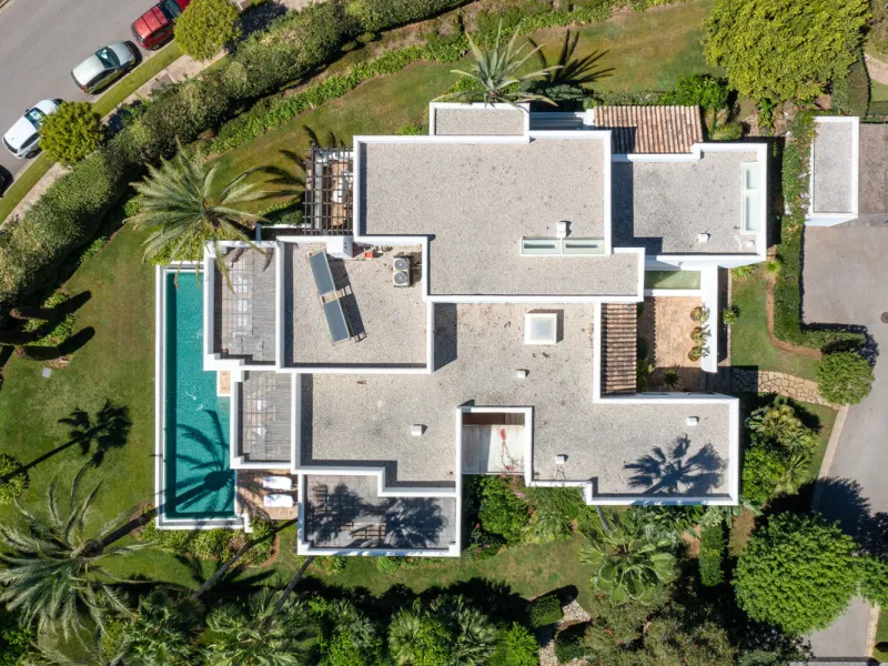 Set within the world-renowned Finca Cortesin resort, this remarkable south-facing villa represents a rare opportunity to experience the very best of the Andalusian coast's exclusive lifestyle. Blending timeless elegance, modern sophistication, and authent