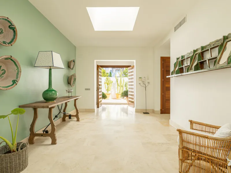 Set within the world-renowned Finca Cortesin resort, this remarkable south-facing villa represents a rare opportunity to experience the very best of the Andalusian coast's exclusive lifestyle. Blending timeless elegance, modern sophistication, and authent