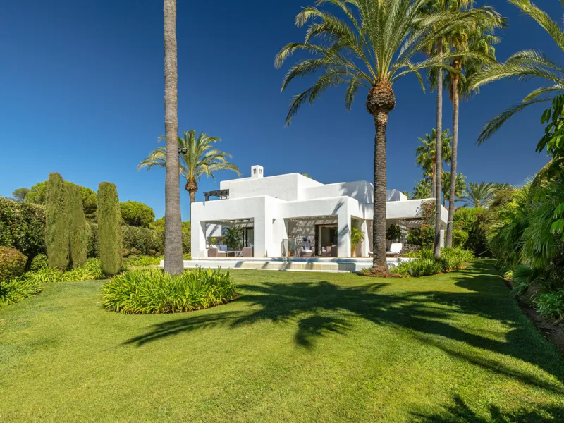 Set within the world-renowned Finca Cortesin resort, this remarkable south-facing villa represents a rare opportunity to experience the very best of the Andalusian coast's exclusive lifestyle. Blending timeless elegance, modern sophistication, and authent