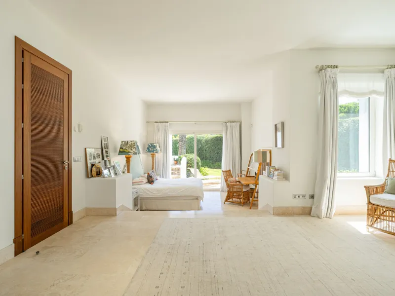 Set within the world-renowned Finca Cortesin resort, this remarkable south-facing villa represents a rare opportunity to experience the very best of the Andalusian coast's exclusive lifestyle. Blending timeless elegance, modern sophistication, and authent