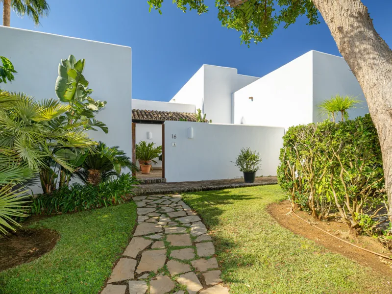 Set within the world-renowned Finca Cortesin resort, this remarkable south-facing villa represents a rare opportunity to experience the very best of the Andalusian coast's exclusive lifestyle. Blending timeless elegance, modern sophistication, and authent