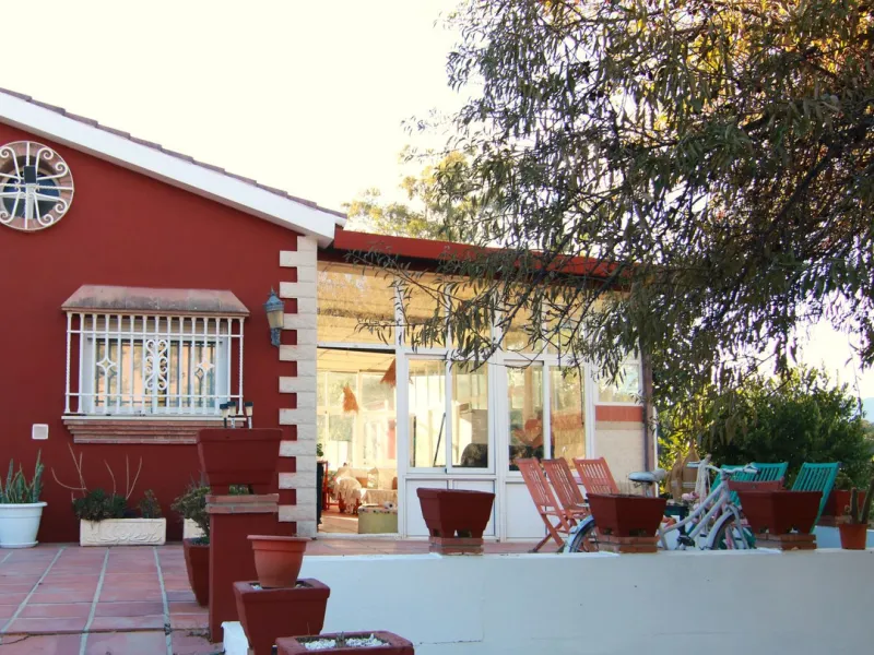Country House with Saltwater Pool and Open Views in Coín