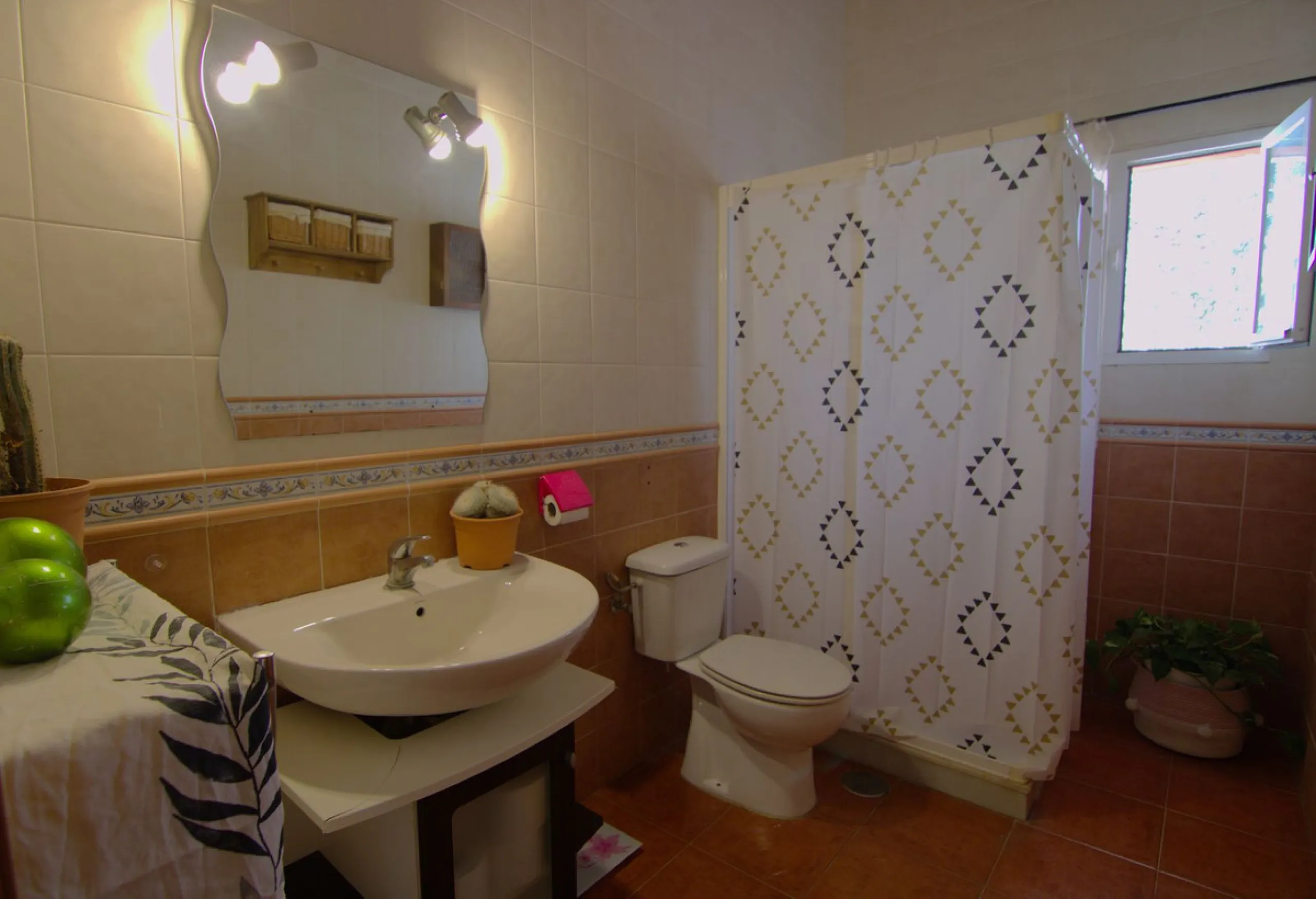 Country House with Saltwater Pool and Open Views in Coín