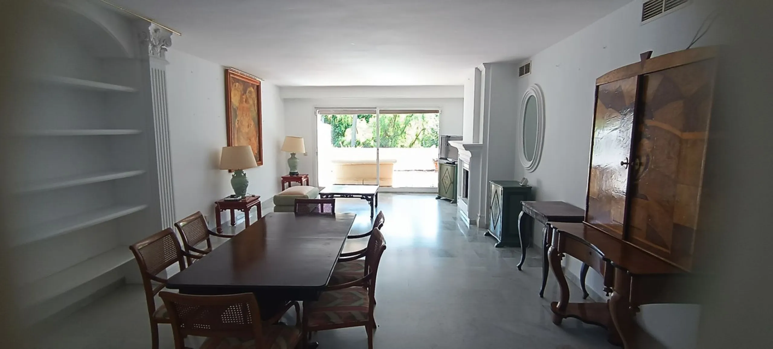 Large duplex penthouse apartment located in one of the most sought-after developments in Guadalmina Baja, Alhambradel Golf 1, offering a unique setting surrounded by lush tropical gardens and paddle tennis courts. The community has an exceptional pool com