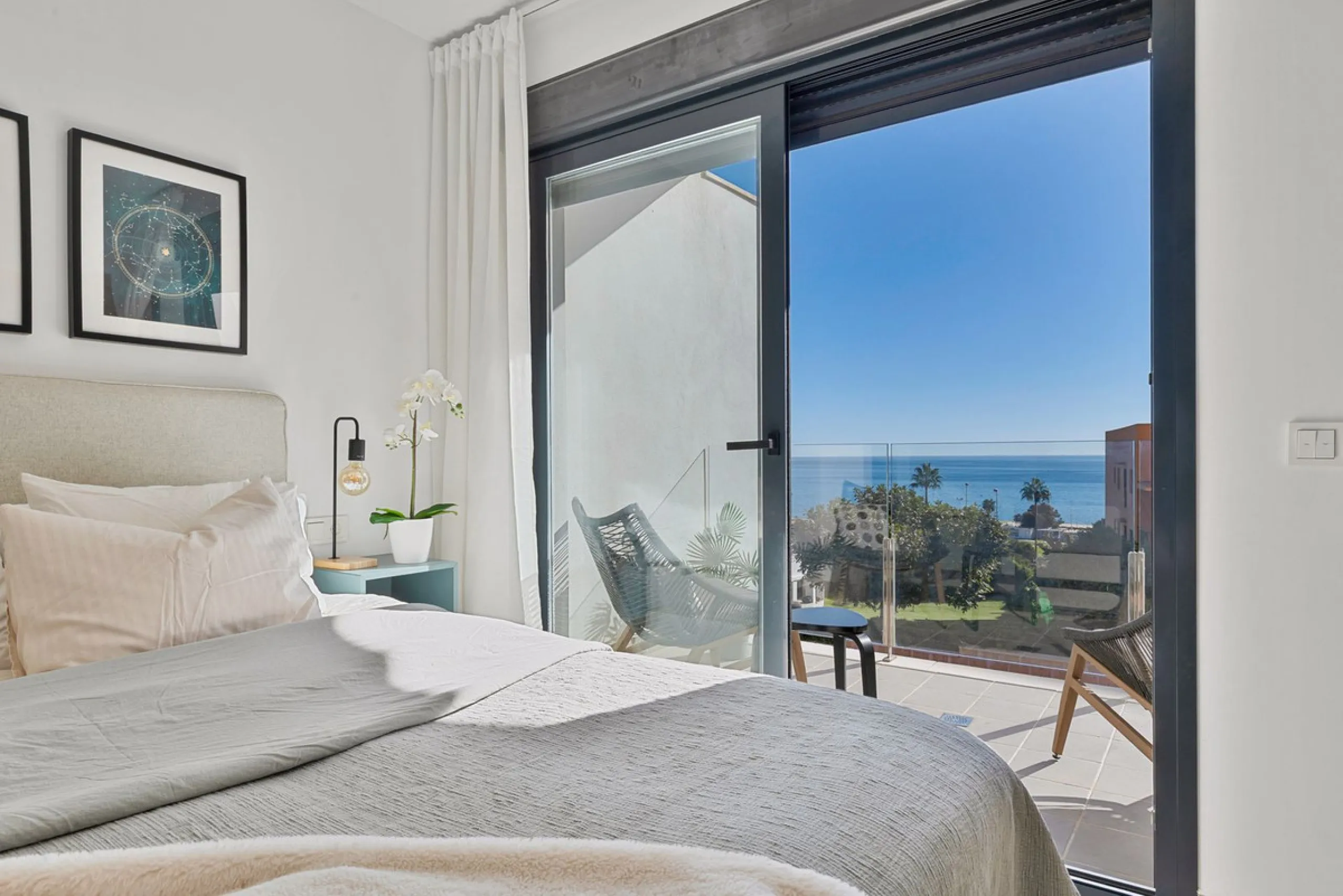 House - Townhouse в продаже в Fuengirola, Málaga. В доме 3 спален и 3 ванных комнат. Площадь дома 214 м²