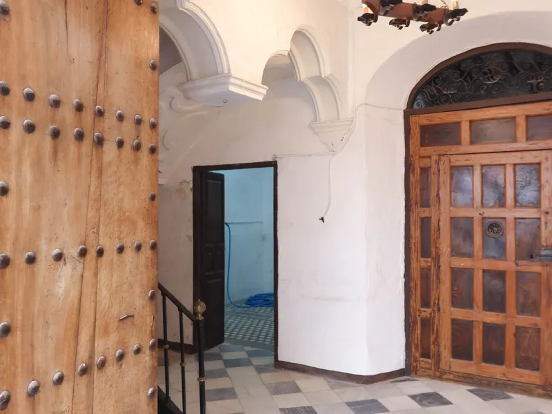 Authentic Townhouse – A Step Back in Time