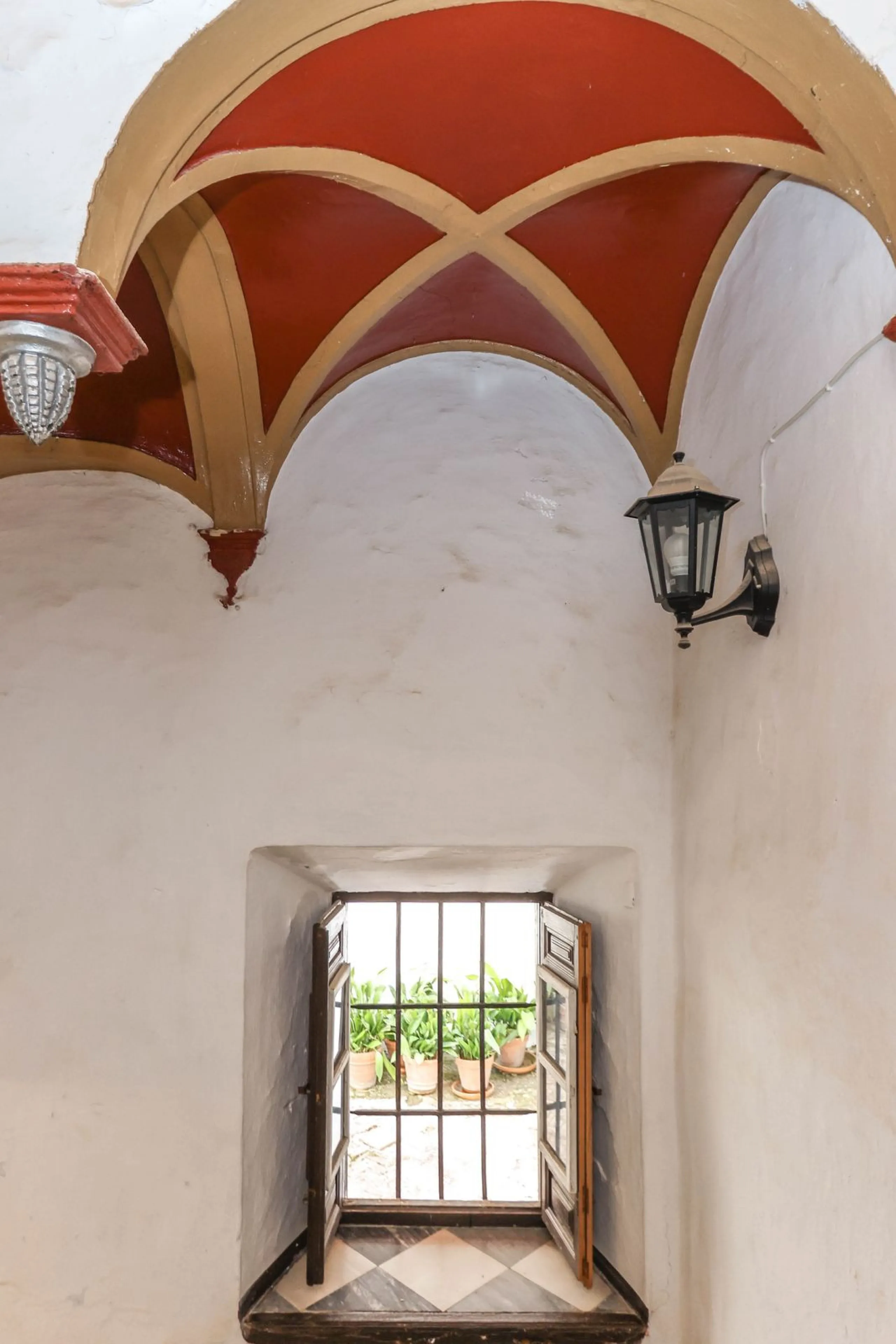 Authentic Townhouse – A Step Back in Time