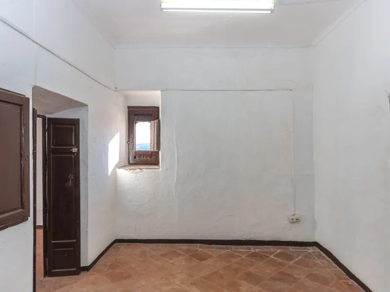 Authentic Townhouse – A Step Back in Time