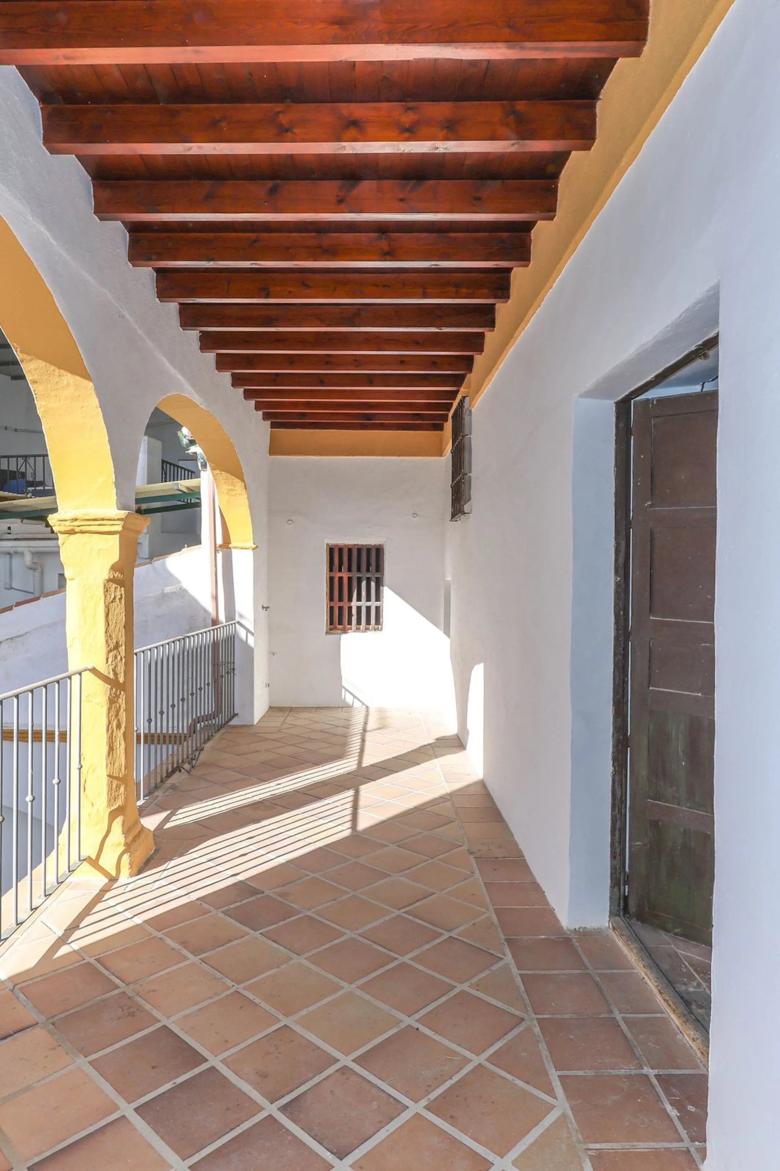 Authentic Townhouse – A Step Back in Time