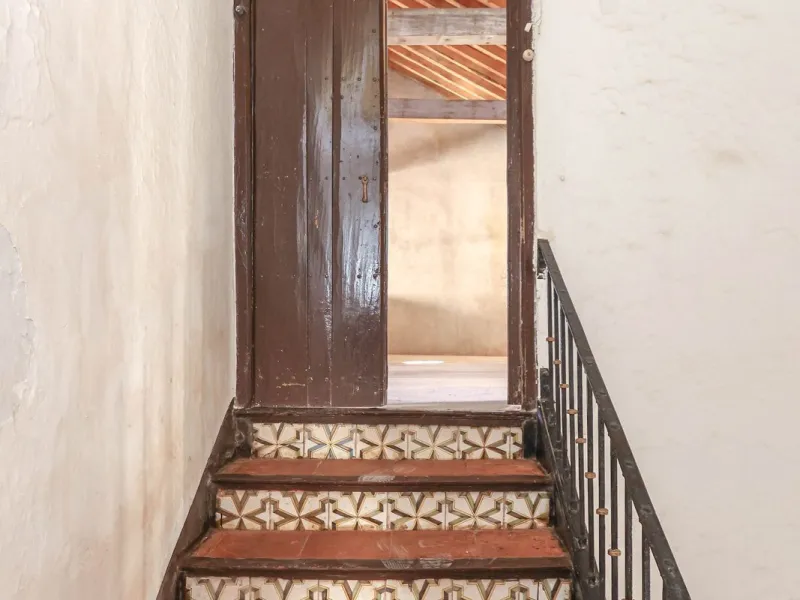 Authentic Townhouse – A Step Back in Time