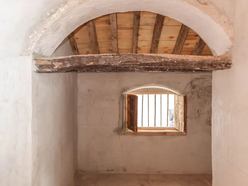 Authentic Townhouse – A Step Back in Time