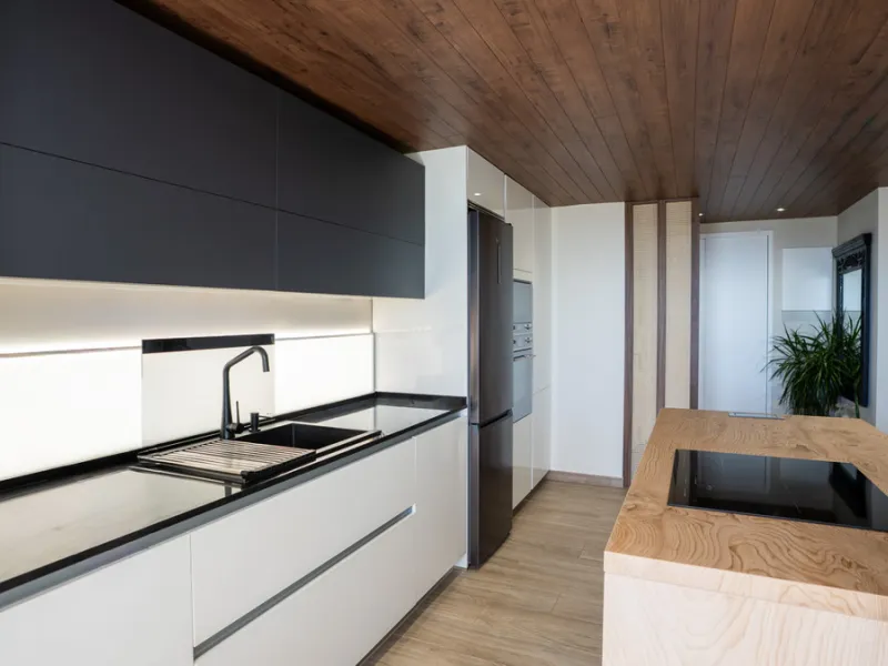 Apartment - Middle Floor Apartment в продаже в Marbella, Málaga. В доме 2 спален и 2 ванных комнат. Площадь дома 92 м²