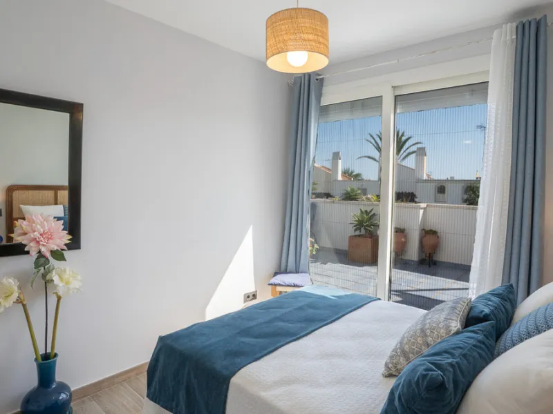 Apartment - Middle Floor Apartment в продаже в Marbella, Málaga. В доме 2 спален и 2 ванных комнат. Площадь дома 92 м²