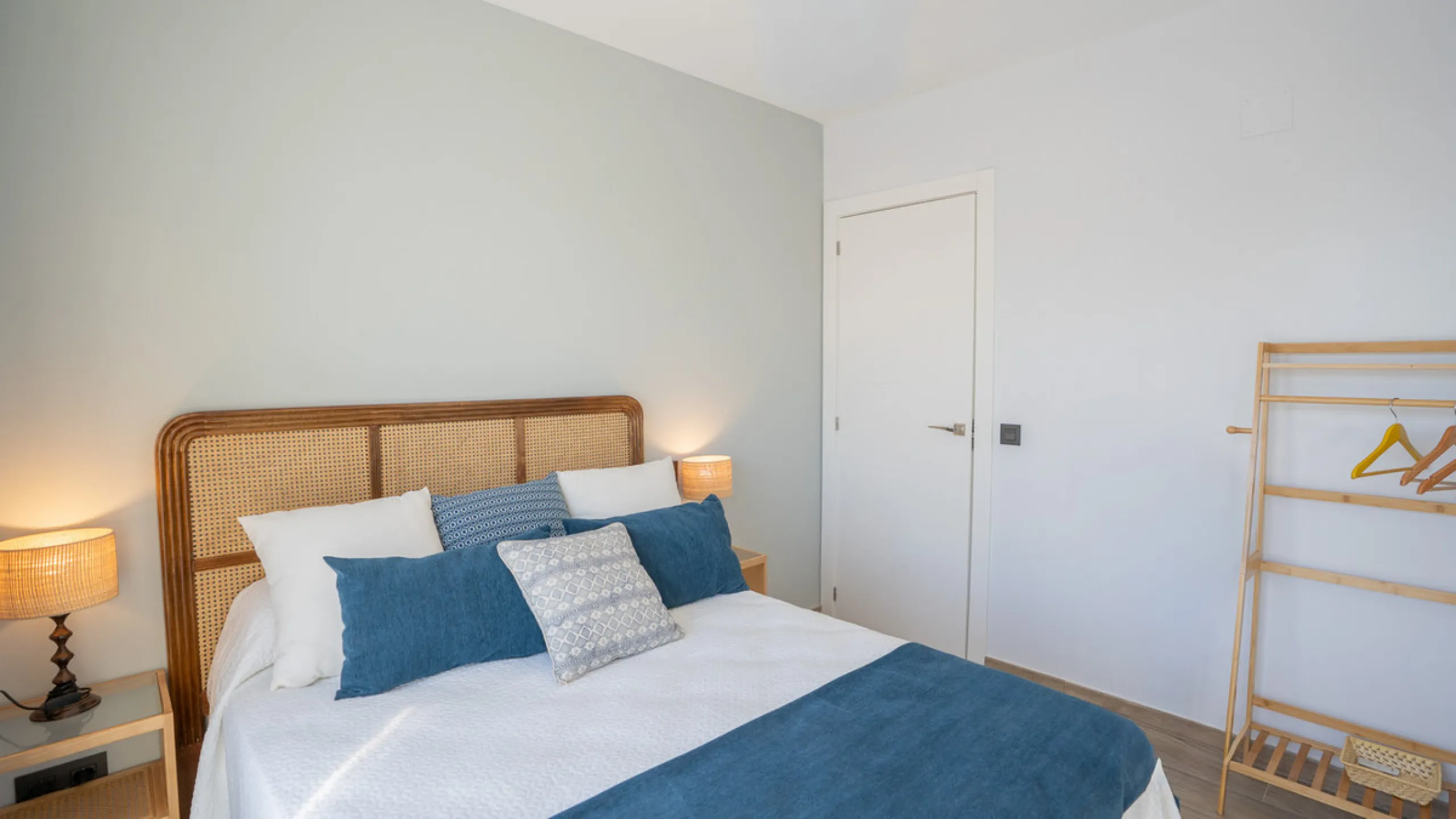 Apartment - Middle Floor Apartment в продаже в Marbella, Málaga. В доме 2 спален и 2 ванных комнат. Площадь дома 92 м²