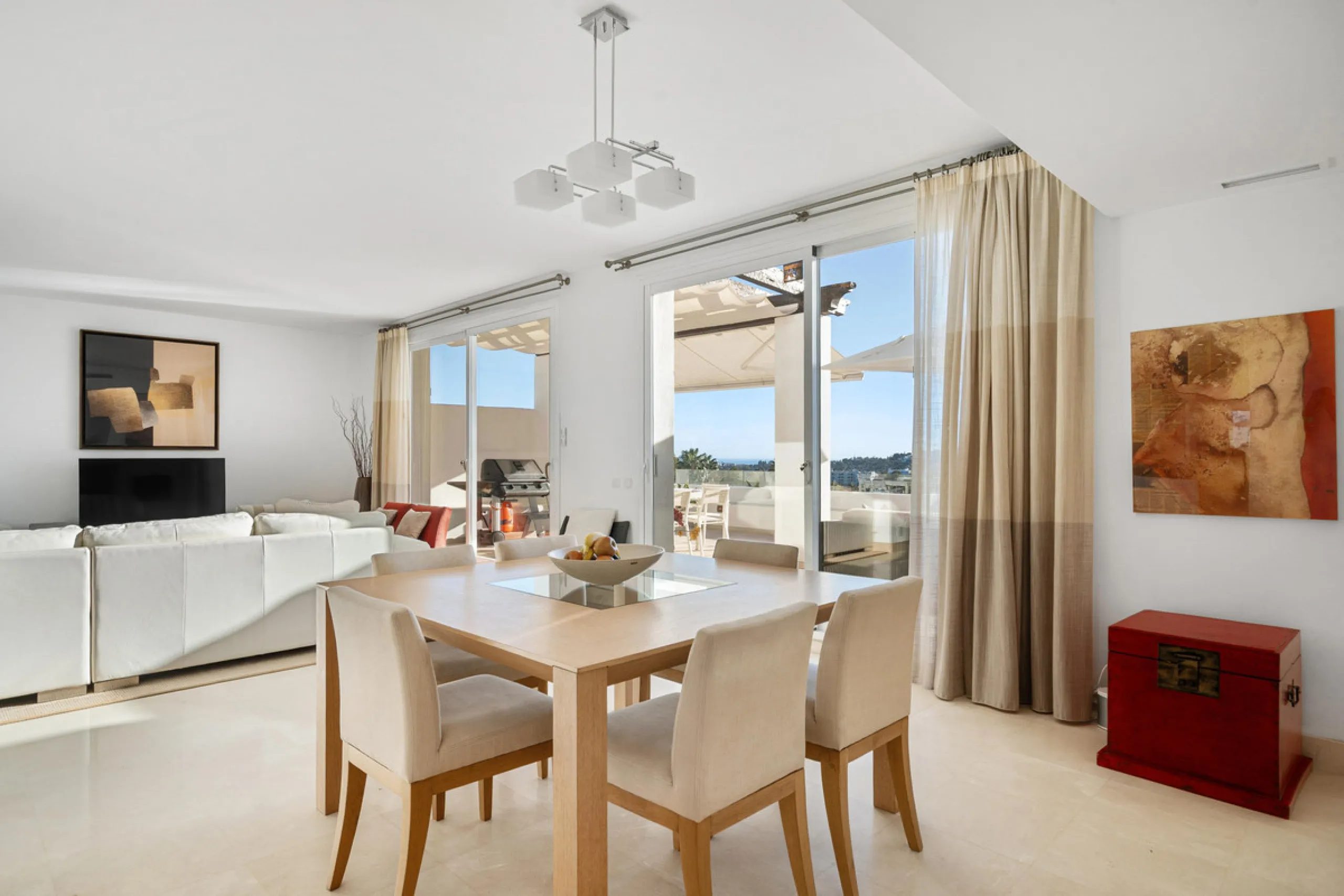 Experience elevated living in this stunning duplex penthouse located in the heart of Aloha, Marbella — one of Nueva Andalucía's most desirable neighborhoods. Spanning 320 m² across two spacious floors, this home blends contemporary elegance with exception