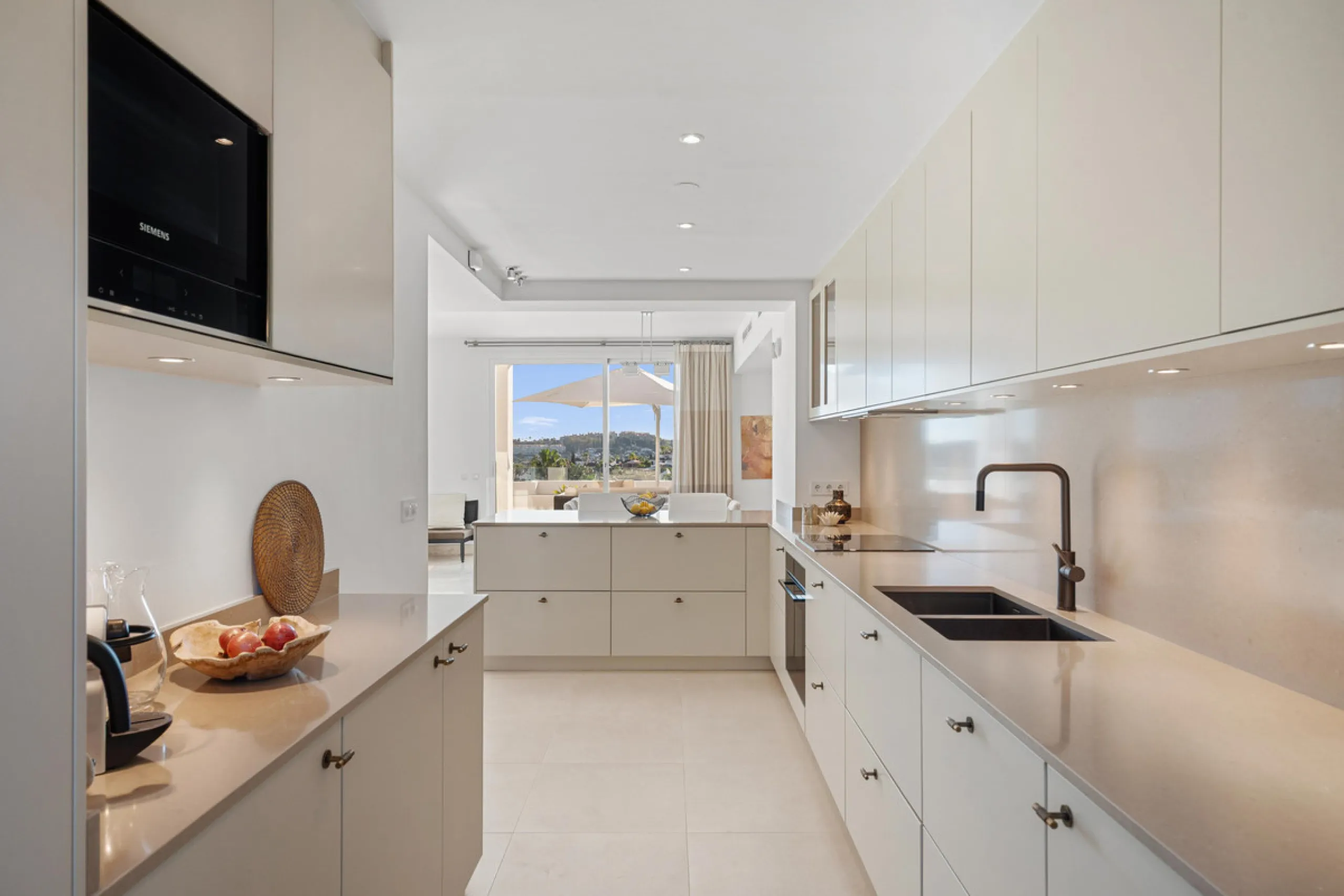 Experience elevated living in this stunning duplex penthouse located in the heart of Aloha, Marbella — one of Nueva Andalucía's most desirable neighborhoods. Spanning 320 m² across two spacious floors, this home blends contemporary elegance with exception