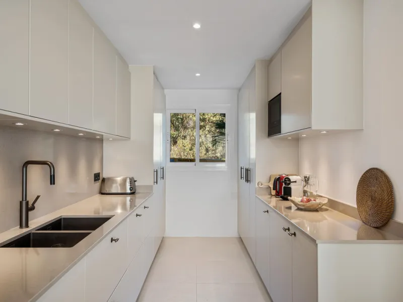 Experience elevated living in this stunning duplex penthouse located in the heart of Aloha, Marbella — one of Nueva Andalucía's most desirable neighborhoods. Spanning 320 m² across two spacious floors, this home blends contemporary elegance with exception