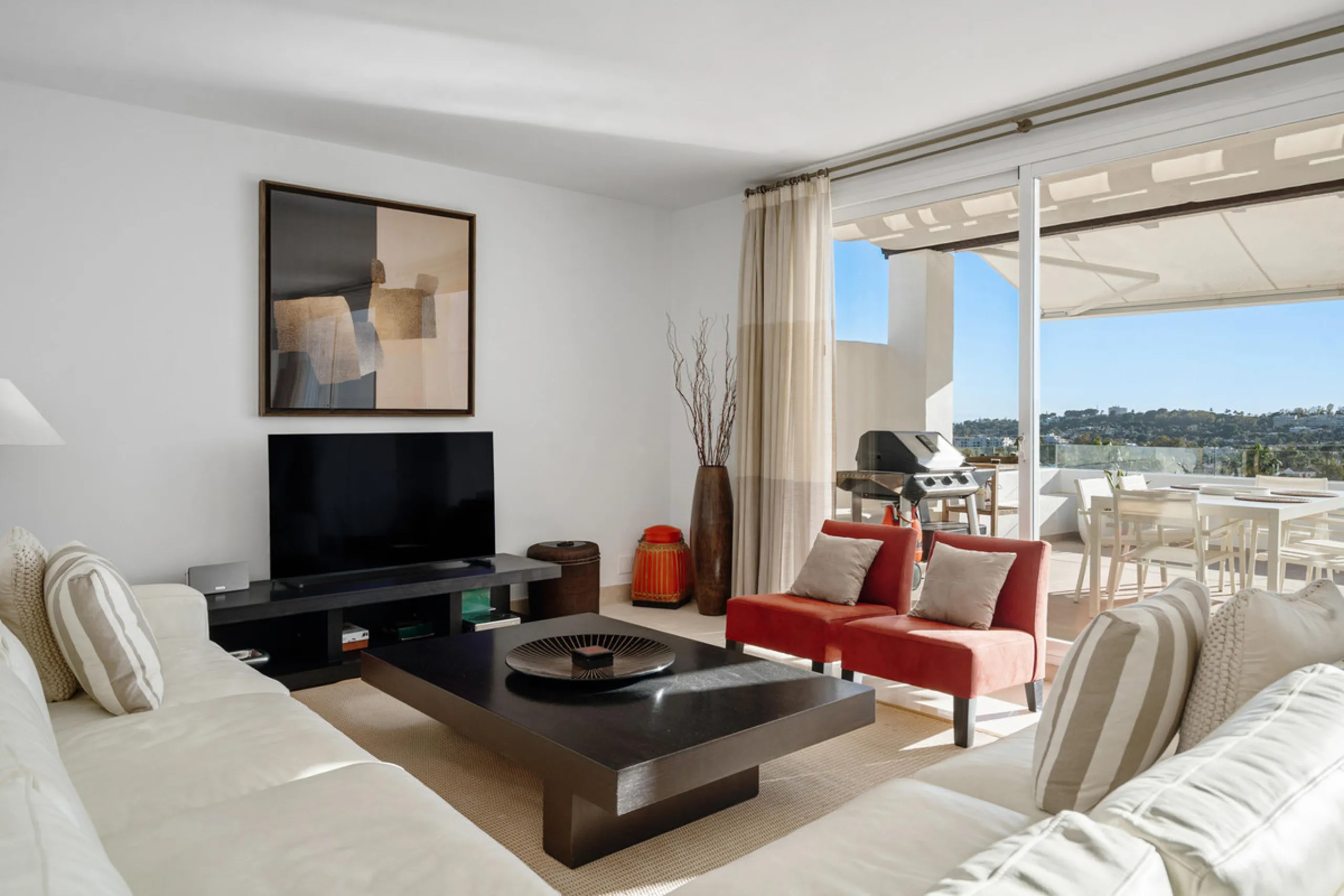 Experience elevated living in this stunning duplex penthouse located in the heart of Aloha, Marbella — one of Nueva Andalucía's most desirable neighborhoods. Spanning 320 m² across two spacious floors, this home blends contemporary elegance with exception