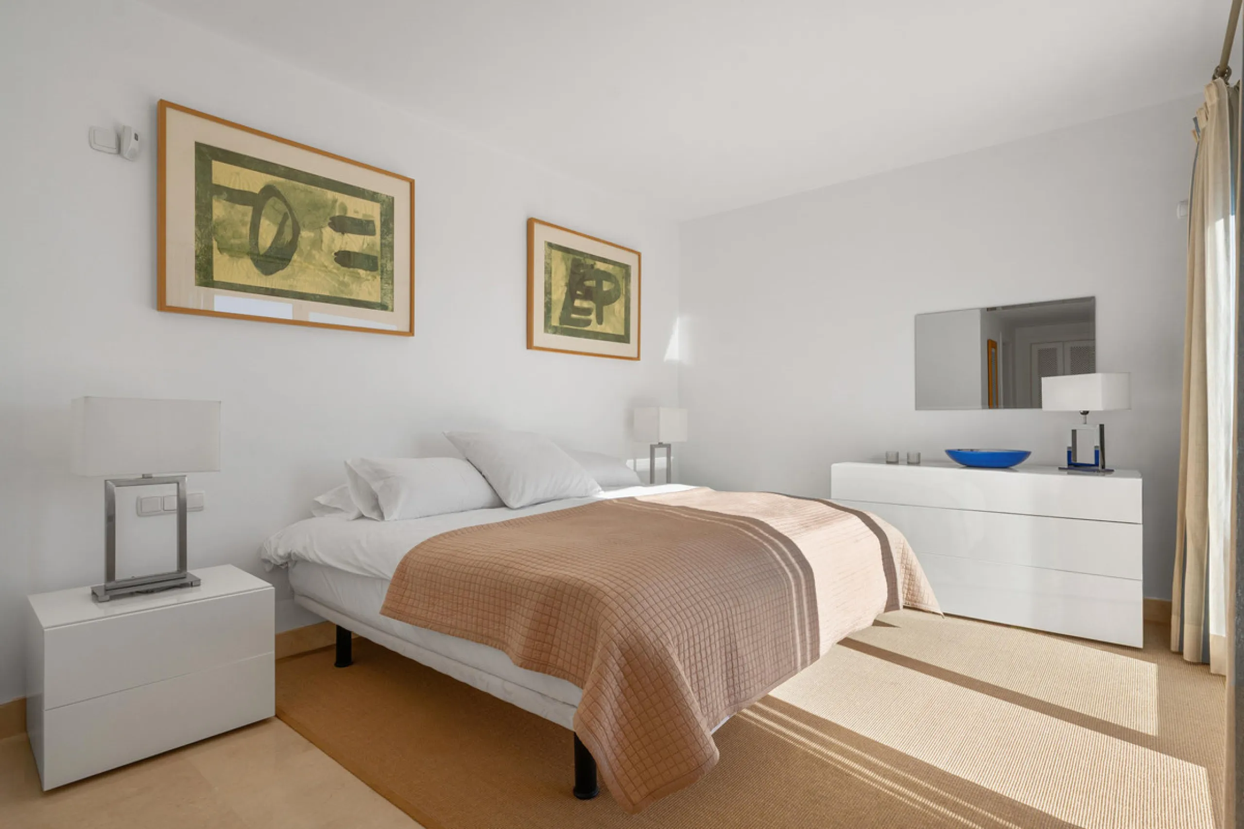 Experience elevated living in this stunning duplex penthouse located in the heart of Aloha, Marbella — one of Nueva Andalucía's most desirable neighborhoods. Spanning 320 m² across two spacious floors, this home blends contemporary elegance with exception