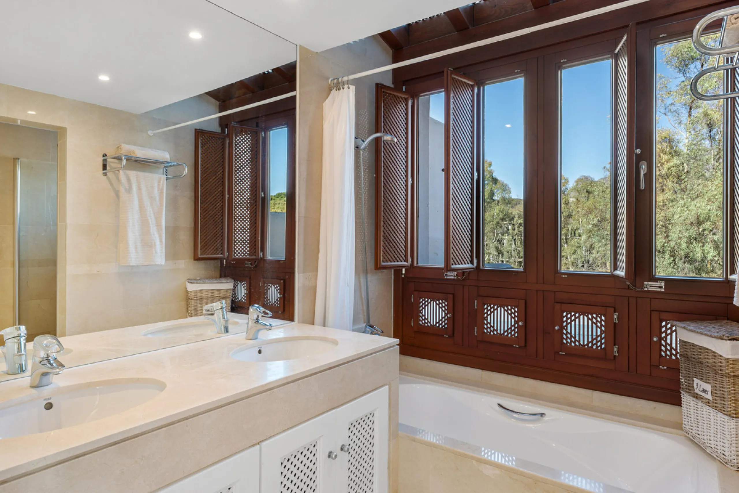 Experience elevated living in this stunning duplex penthouse located in the heart of Aloha, Marbella — one of Nueva Andalucía's most desirable neighborhoods. Spanning 320 m² across two spacious floors, this home blends contemporary elegance with exception