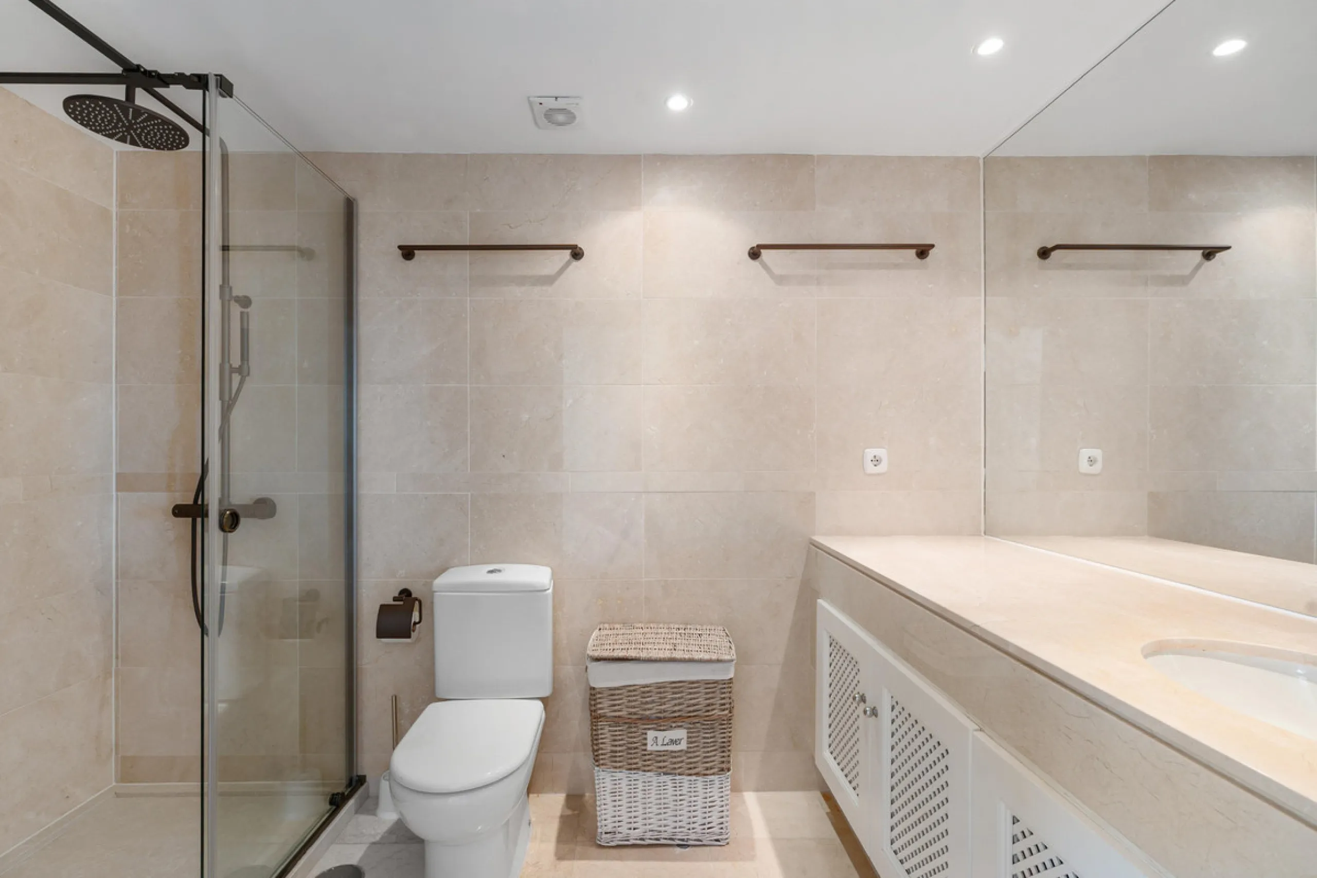 Experience elevated living in this stunning duplex penthouse located in the heart of Aloha, Marbella — one of Nueva Andalucía's most desirable neighborhoods. Spanning 320 m² across two spacious floors, this home blends contemporary elegance with exception