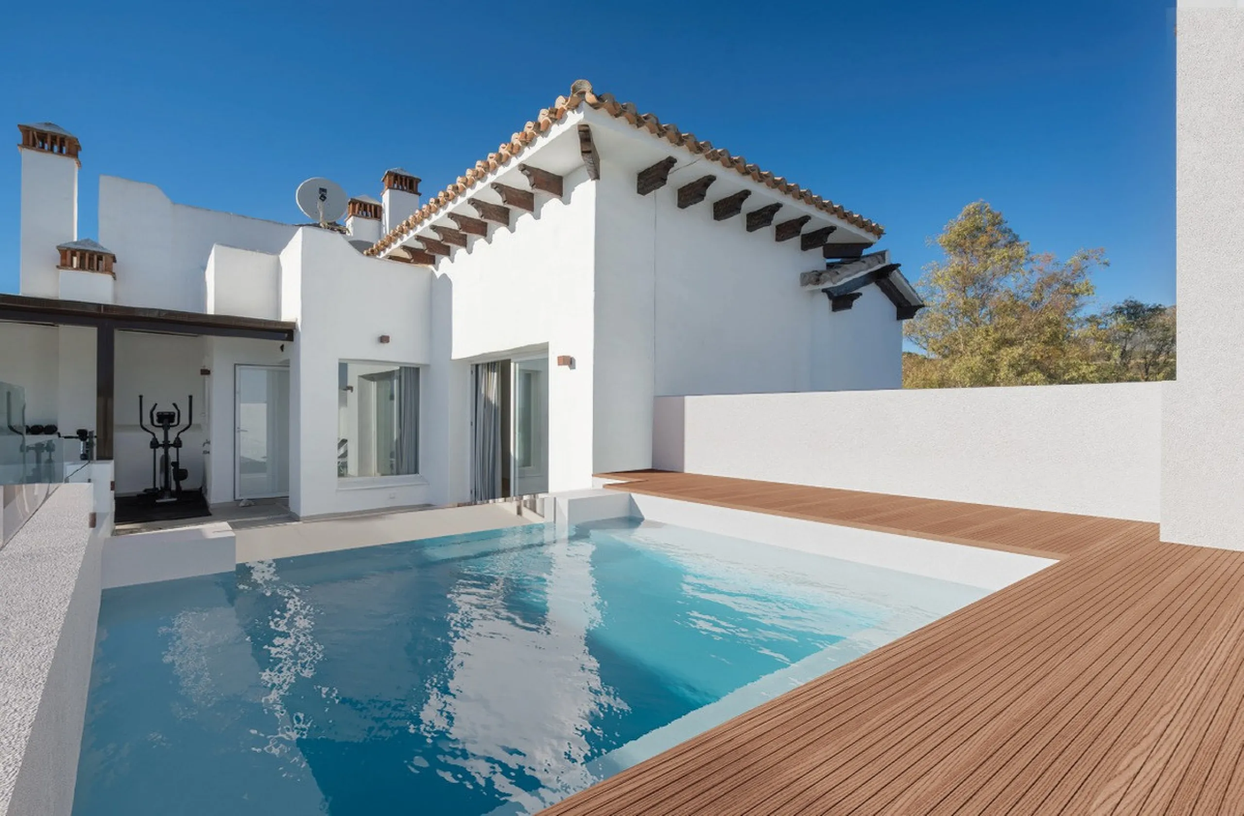 Experience elevated living in this stunning duplex penthouse located in the heart of Aloha, Marbella — one of Nueva Andalucía's most desirable neighborhoods. Spanning 320 m² across two spacious floors, this home blends contemporary elegance with exception