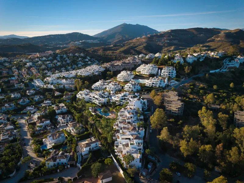 Experience elevated living in this stunning duplex penthouse located in the heart of Aloha, Marbella — one of Nueva Andalucía's most desirable neighborhoods. Spanning 320 m² across two spacious floors, this home blends contemporary elegance with exception