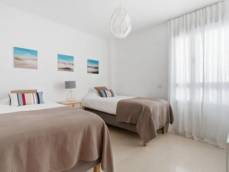 Apartment - Middle Floor Apartment в продаже в Benahavís, Málaga. В доме 3 спален и 2 ванных комнат. Площадь дома 159 м²