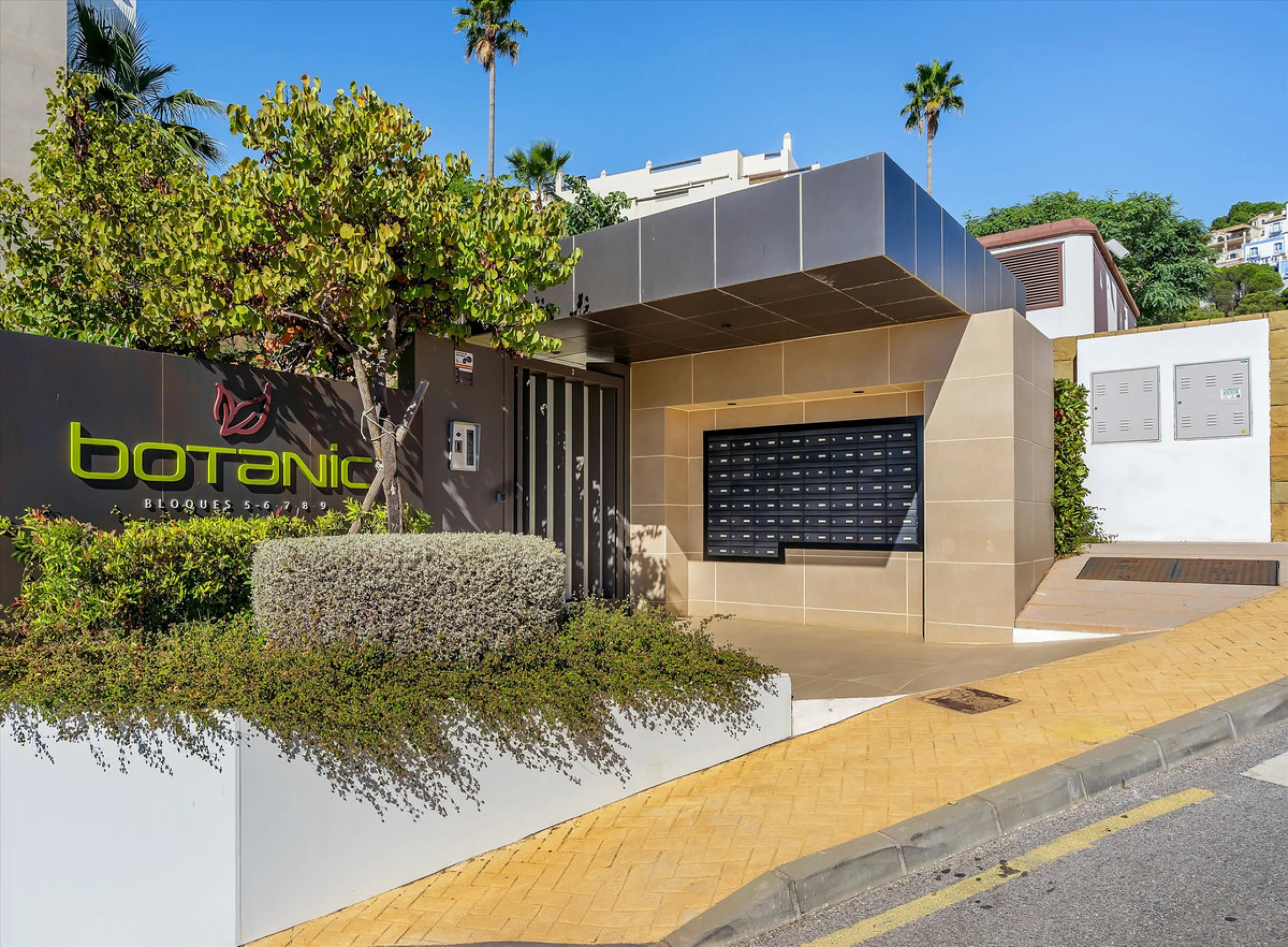 Apartment - Middle Floor Apartment в продаже в Benahavís, Málaga. В доме 3 спален и 2 ванных комнат. Площадь дома 159 м²