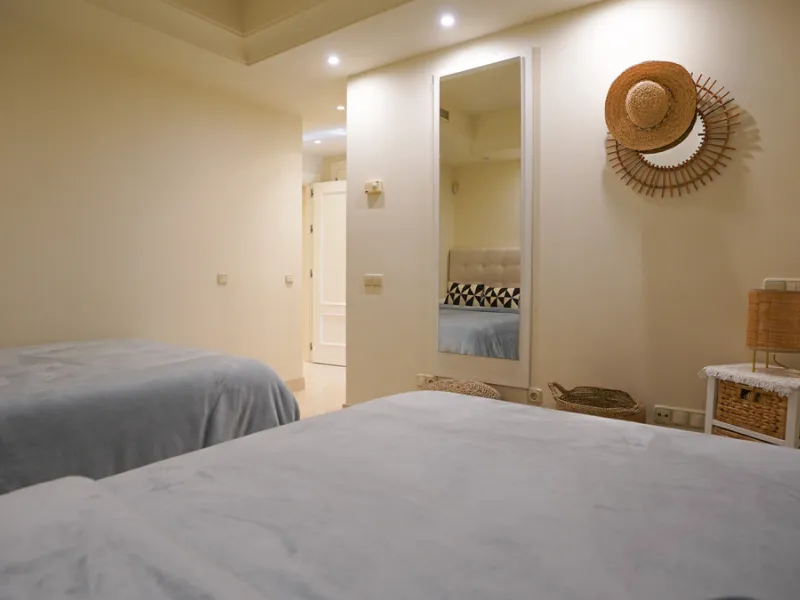Apartment - Penthouse в продаже в Marbella, Málaga. В доме 3 спален и 3 ванных комнат. Площадь дома 385 м²